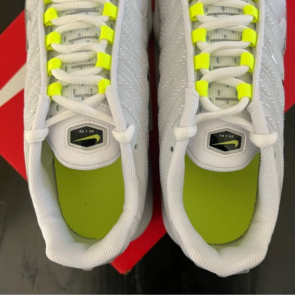 ✔️NIB✔️ NIKE Air Max Plus Retro Air Max Logo GS - Picture 6 of 12